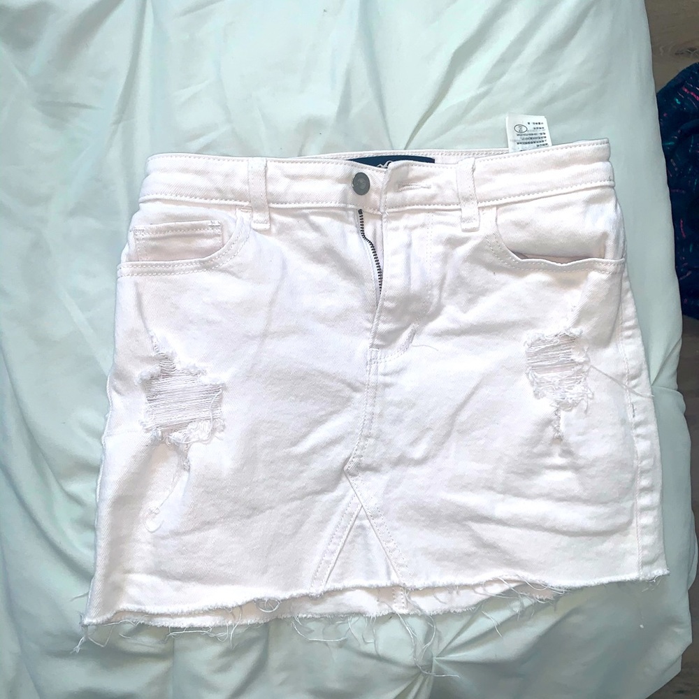 Hollister size 3 white denim skirt